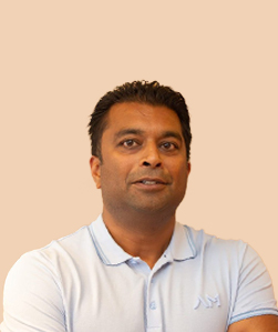 Amar Arjun over Project Controller Interim bij Schiphol